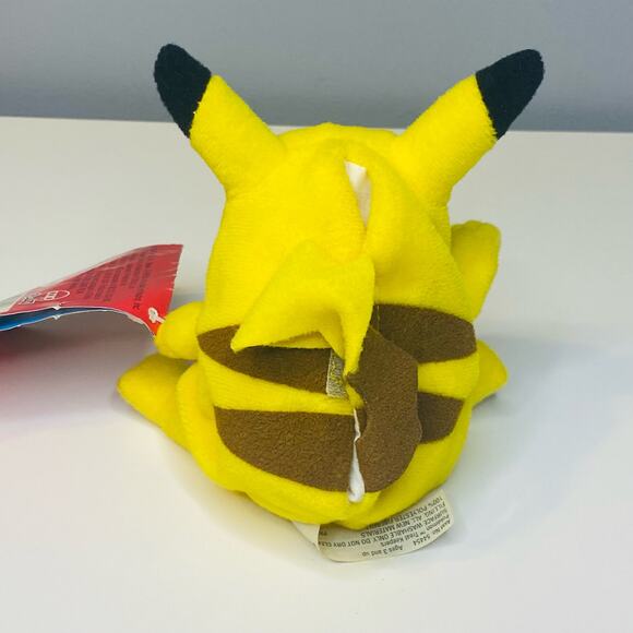 Vintage Pokemon Pikachu Plush Treat Keeper with Tag! Wonka Tart Tinies Hasbro - Picture 7 of 11